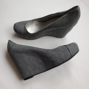 Furgalious Grey Pumps 10M